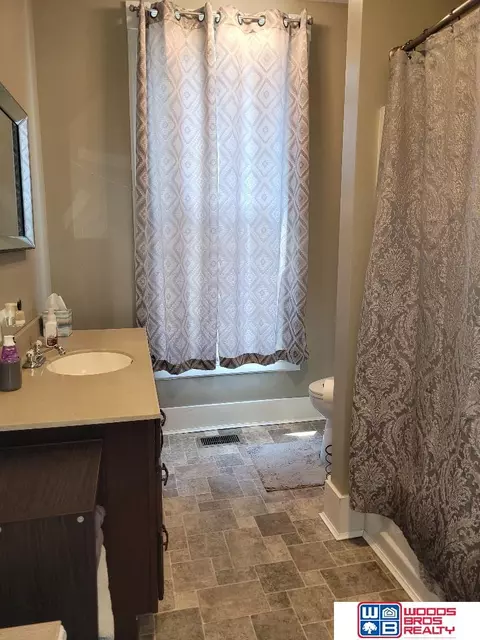 1806 Grant St, Beatrice, NE 68310 photo 10
