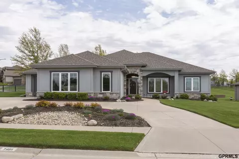 7405 N 148 St, Bennington, NE 68007