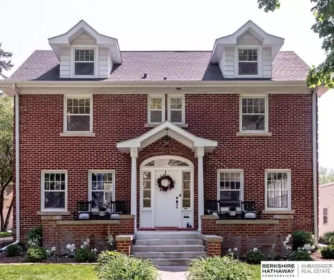 111 S 50th Ave, Omaha, NE 68132