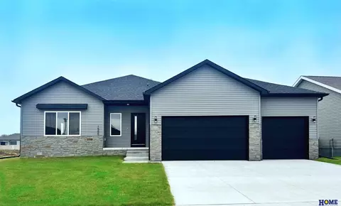1505 W Big Sky Rd, Lincoln, NE 68521