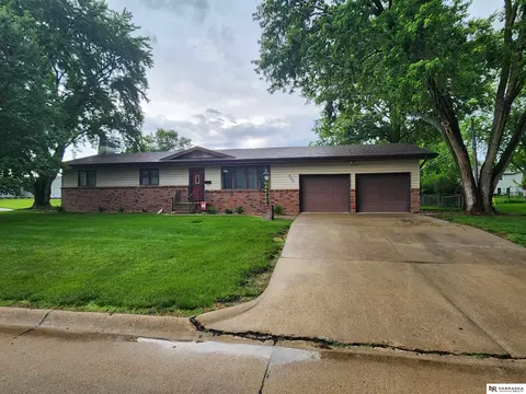 950 W 12th St, Wahoo, NE 68066