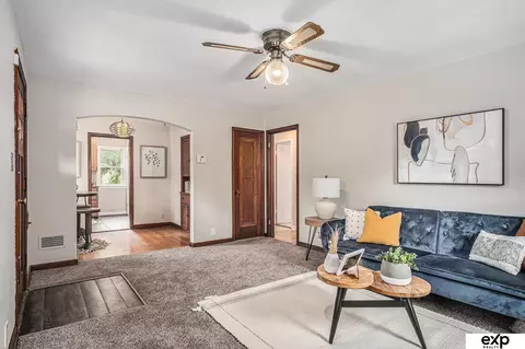3135 N 50 St, Omaha, NE 68104
