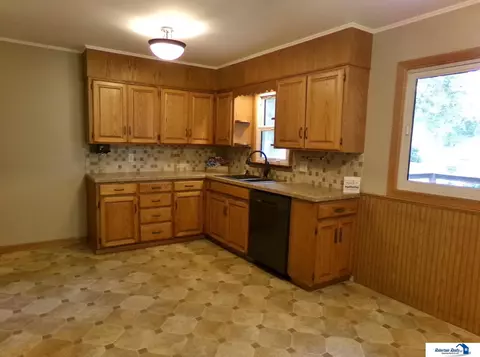 122 Cedar St, Beatrice, NE 68310 photo 13