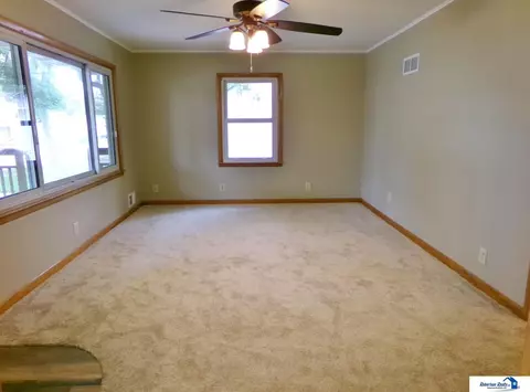 122 Cedar St, Beatrice, NE 68310 photo 8