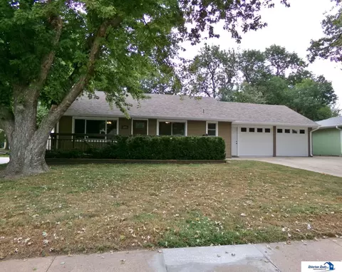 122 Cedar St, Beatrice, NE 68310 photo 56