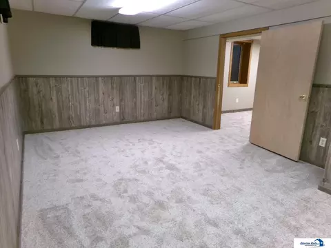 122 Cedar St, Beatrice, NE 68310 photo 30