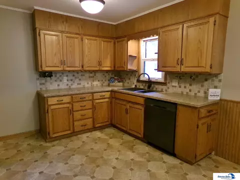 122 Cedar St, Beatrice, NE 68310 photo 17