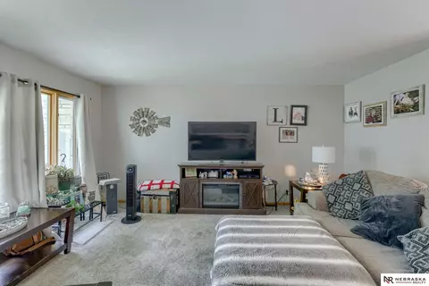 420 E 15th St, Wahoo, NE 68066 photo 4