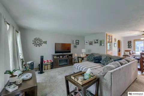 420 E 15th St, Wahoo, NE 68066 photo 5