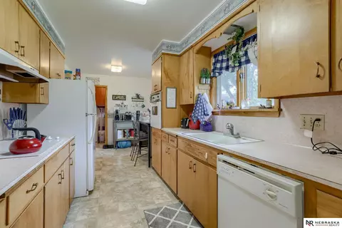 420 E 15th St, Wahoo, NE 68066 photo 12
