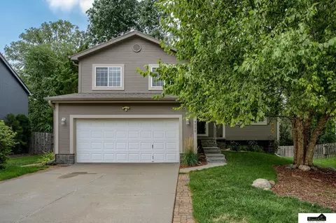 4520 S 179 St, Omaha, NE 68135