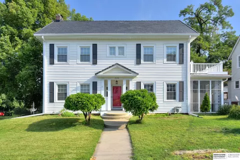3724 Mason St, Omaha, NE 68105