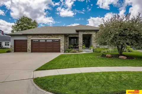 1831 Fawn Cir, Fremont, NE 68025