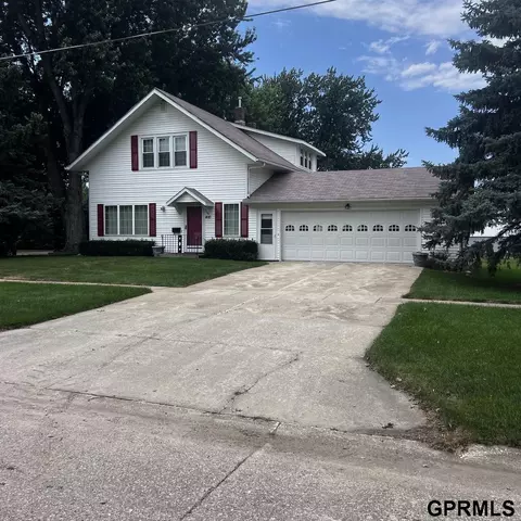 410 S Douglas St, Randolph, NE 68771