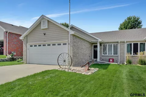 2511 Alicia Ln, Lincoln, NE 68506