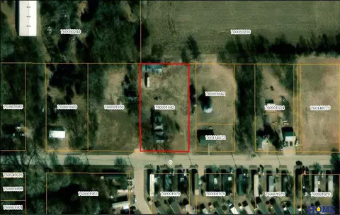 310 E 24th St, Crete, NE 68333