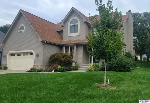 6733 S 91 Ave, Omaha, NE 68127