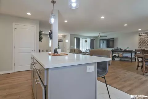 728 W Mary St, Beatrice, NE 68310 photo 21