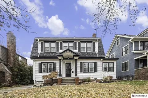 4216 William St, Omaha, NE 68105