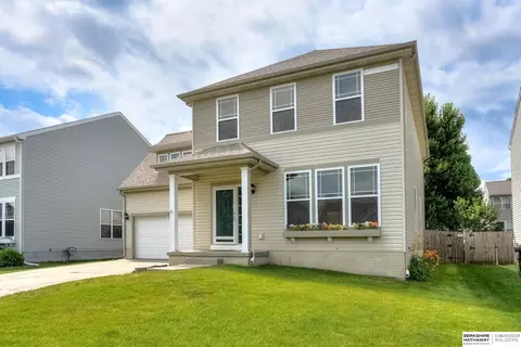 19001 B St, Omaha, NE 68130