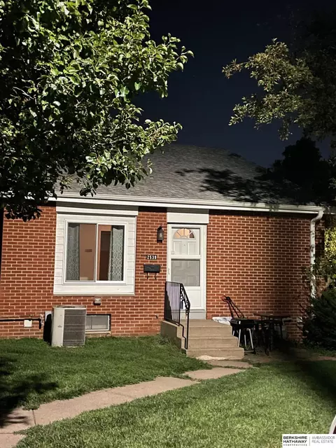 2539 S 3rd Street Plz, Omaha, NE 68108