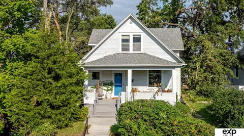 629 N 47th St, Omaha, NE 68132