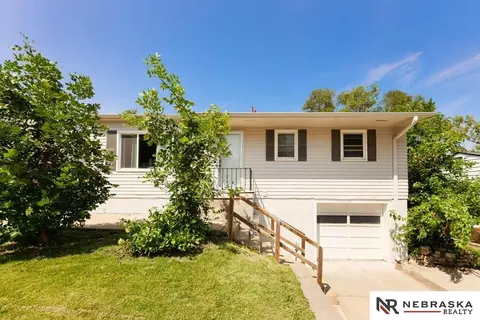 708 W 31st Ave, Bellevue, NE 68005