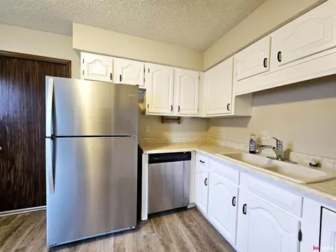 Kitchen - 701 S Maltby Ave, Sutton, NE 68979 photo 3 of 4