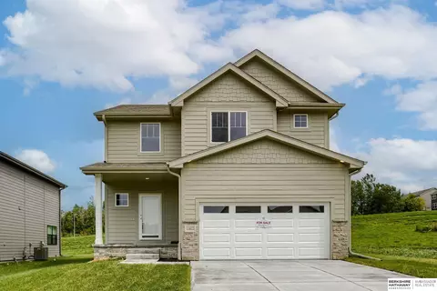 11622 King St, Omaha, NE 68142