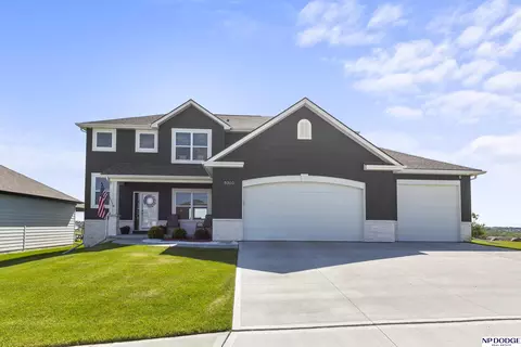 5303 N 177 St, Omaha, NE 68116
