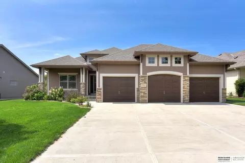 6012 S 193rd Ave, Omaha, NE 68135