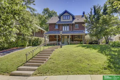 111 N 54 St, Omaha, NE 68132
