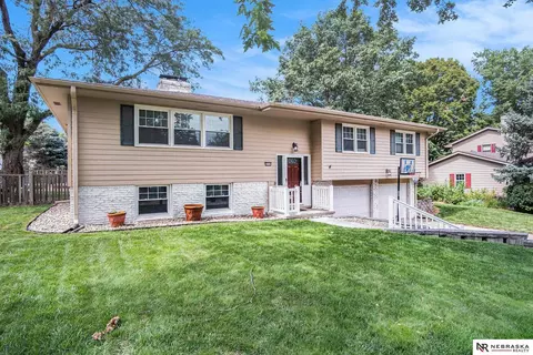 3710 S 112 St, Omaha, NE 68144