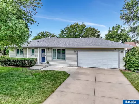 5433 S 31st Ct, Lincoln, NE 68516