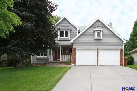 5131 Valley Forge Rd, Lincoln, NE 68521