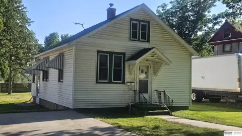 547 W 10th St, Wahoo, NE 68066