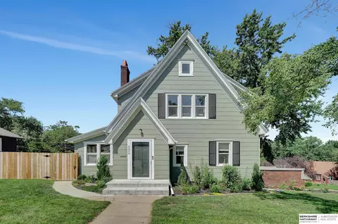 3224 N 48 St, Omaha, NE 68104