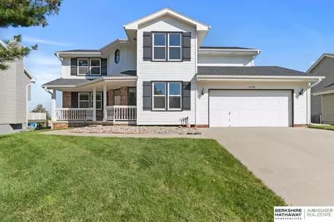 16104 Chicago St, Omaha, NE 68118