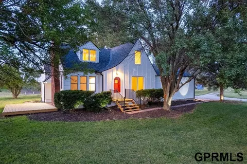 20010 Military Rd, Bennington, NE 68007