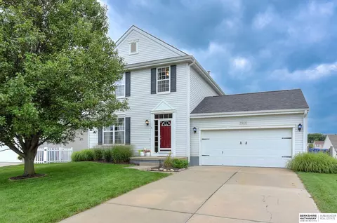 7942 N 154th St, Bennington, NE 68007