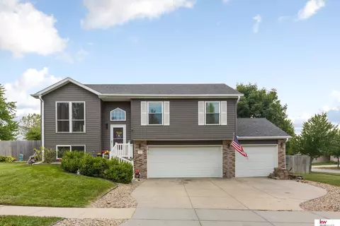 3421 W Peach St, Lincoln, NE 68522