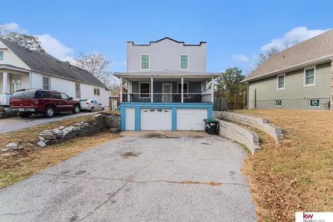 2726 S 10 St, Omaha, NE 68108
