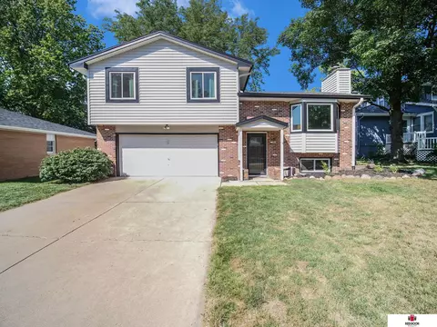 2311 S 62nd St, Lincoln, NE 68506