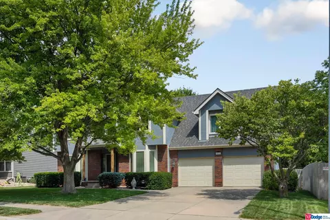 6515 S 157th St, Omaha, NE 68135