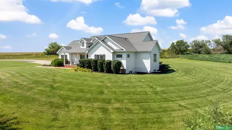 12514 Main St, Springfield, NE 68059