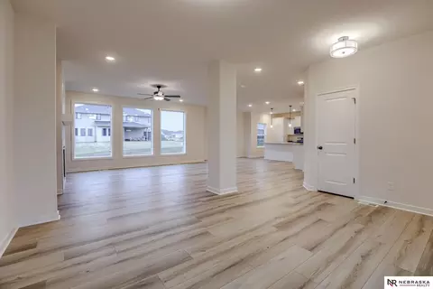 17007 Sarah St, Bennington, NE 68007 photo 7