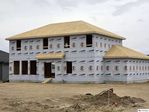 17007 Sarah St, Bennington, NE 68007 photo 3