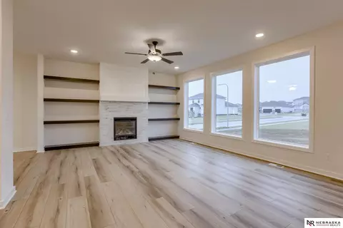 17007 Sarah St, Bennington, NE 68007 photo 8