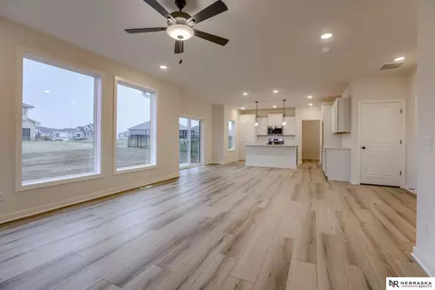 17007 Sarah St, Bennington, NE 68007 photo 9