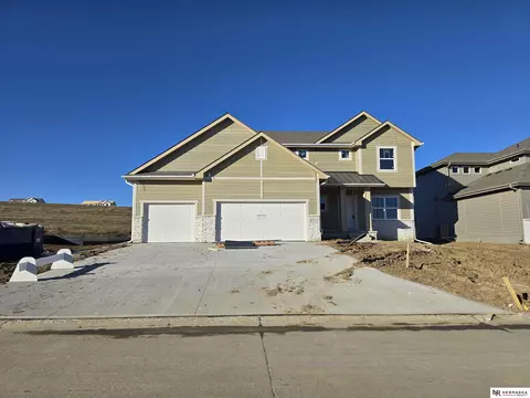 11010 N 159 Ave, Bennington, NE 68007